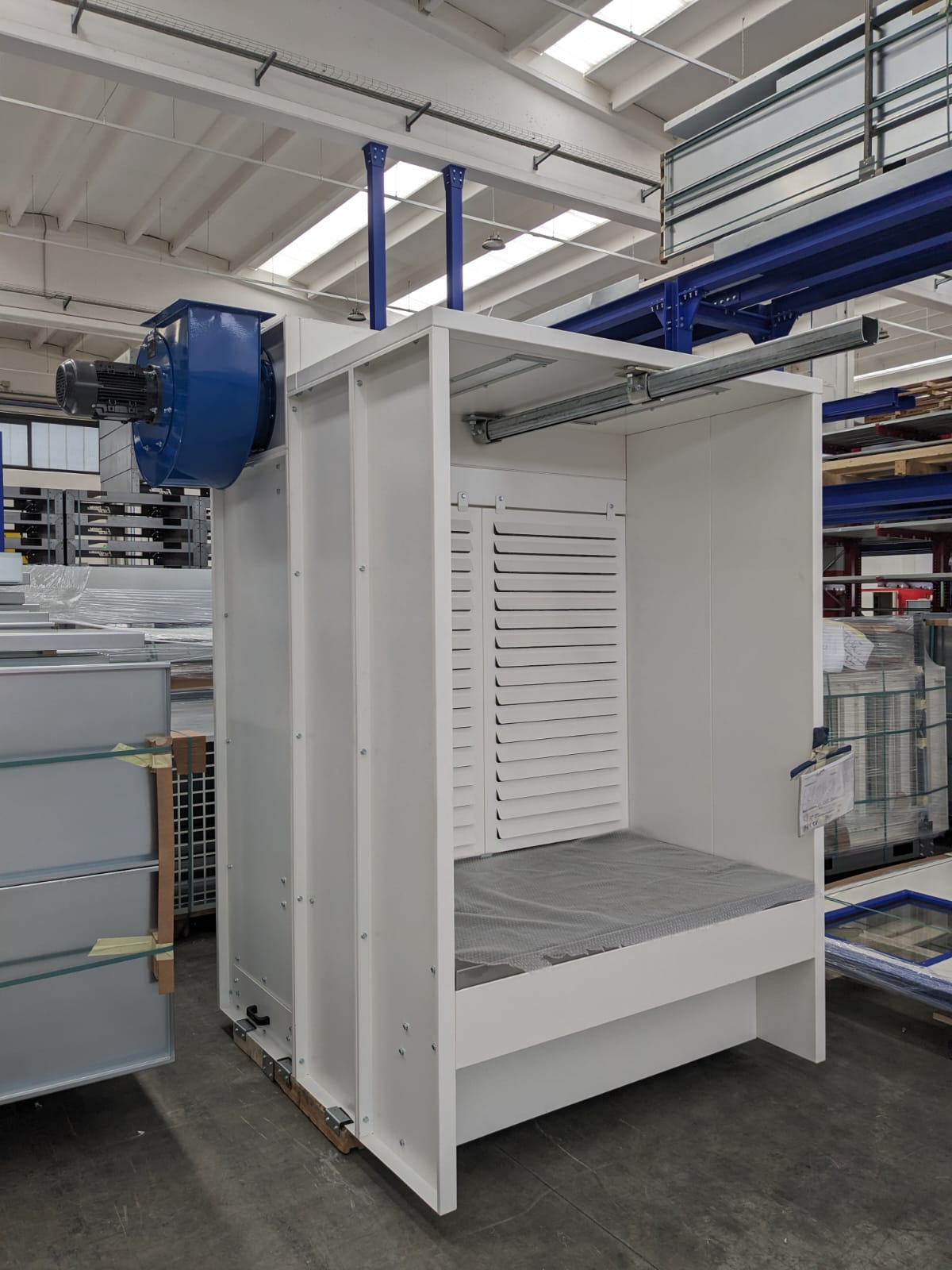 Mini pogon za plastifikaciju sitnih metalnih dijelova s kabinom i peći za polimerizaciju