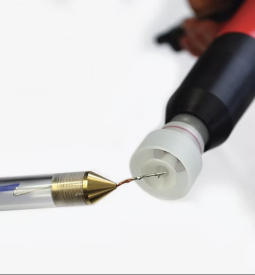 Kilovoltmetar za mjerenje visokog napona elektrostatskih pištolja